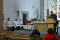 Beauftragung zu Lektorat und Akolythat in St. Marien, Volkmarsen (Foto: Karl-Franz Thiede)